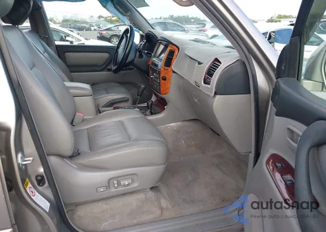 2005 Toyota Land Cruiser V8 from USA, damaged, VIN JTEHT05J652076082